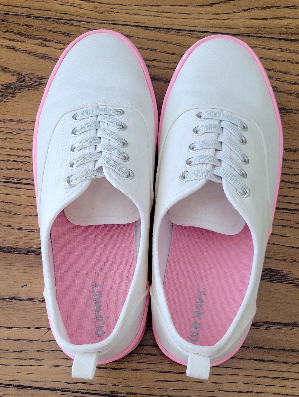 Girls Old Navy White Canvas Sneakers with Pink Accents Size 5